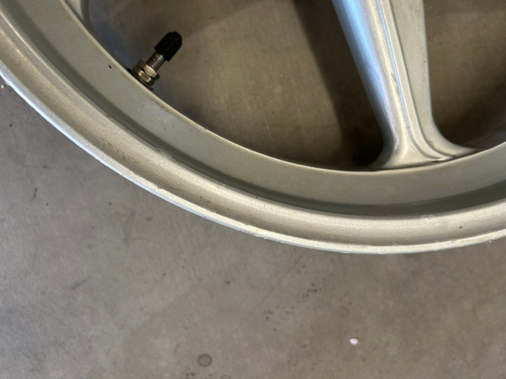 Dymag Front Wheel - Honda RC51 and other models 17" x 3.5"