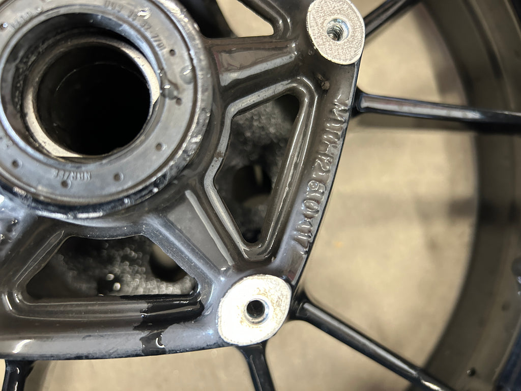 2009-2014 BMW S1000RR BLACK REAR WHEEL RIM (53711760)