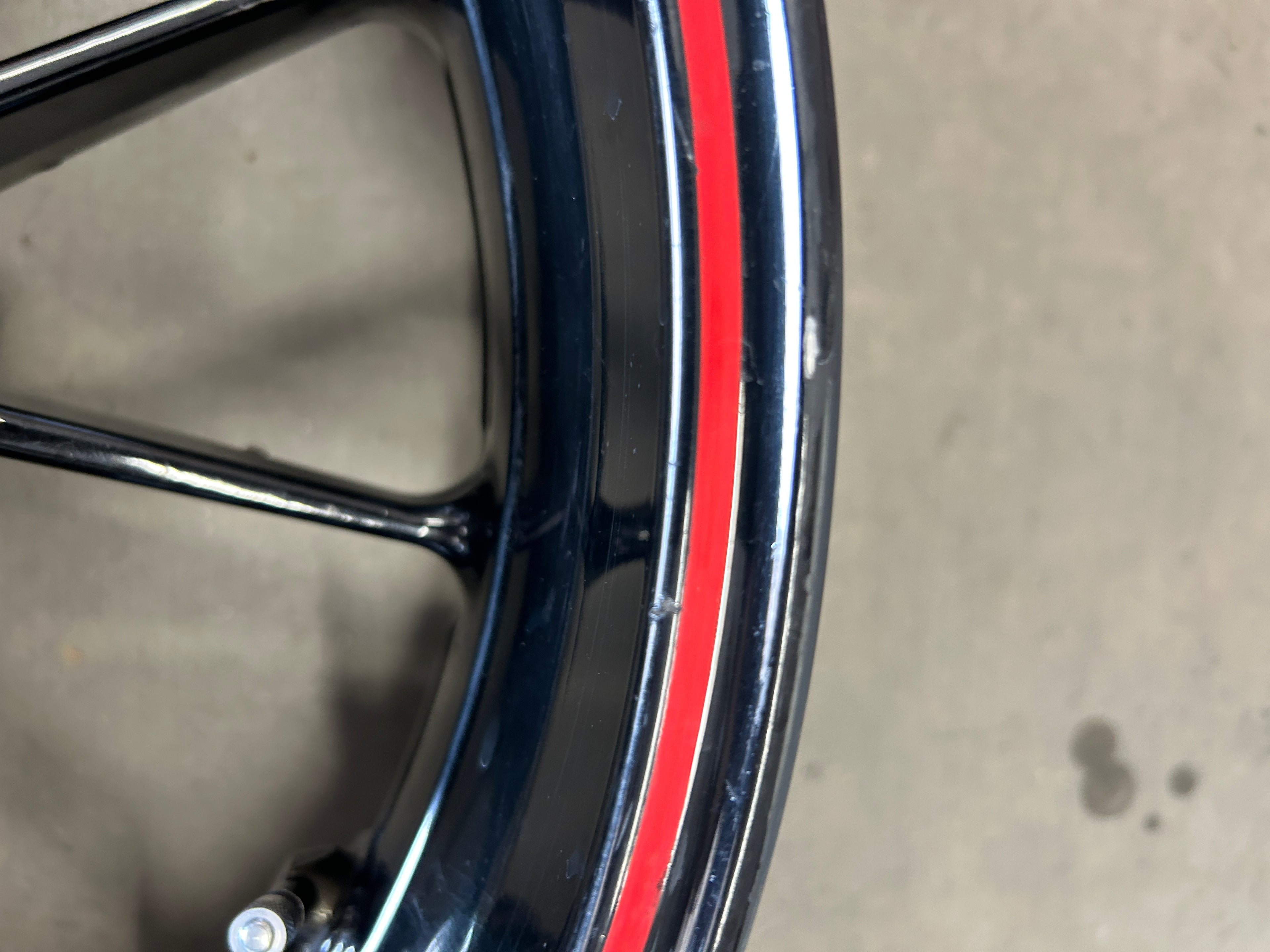 2009-2014 BMW S1000RR BLACK REAR WHEEL RIM (53711760)