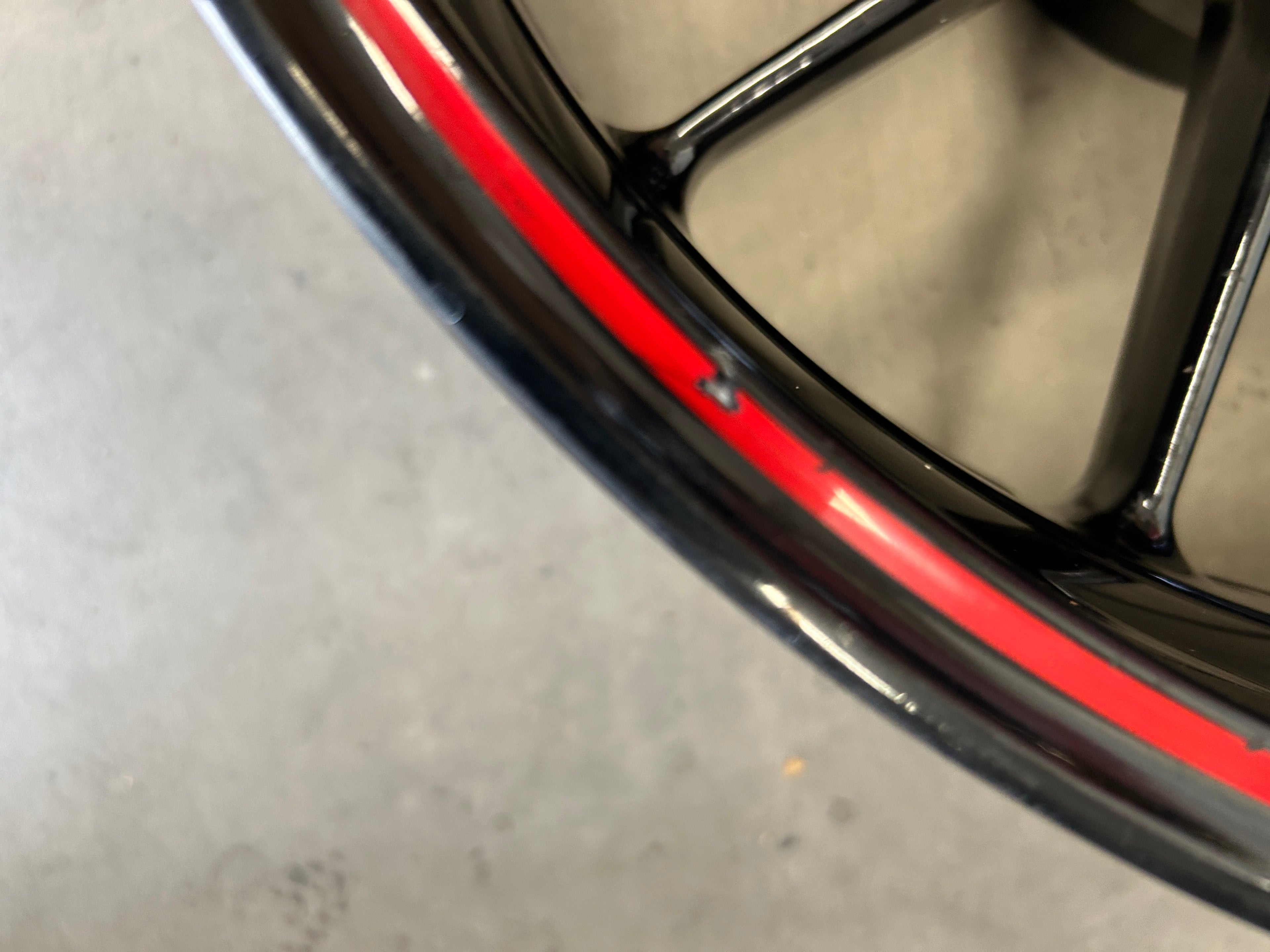 2009-2014 BMW S1000RR BLACK REAR WHEEL RIM (53711760)