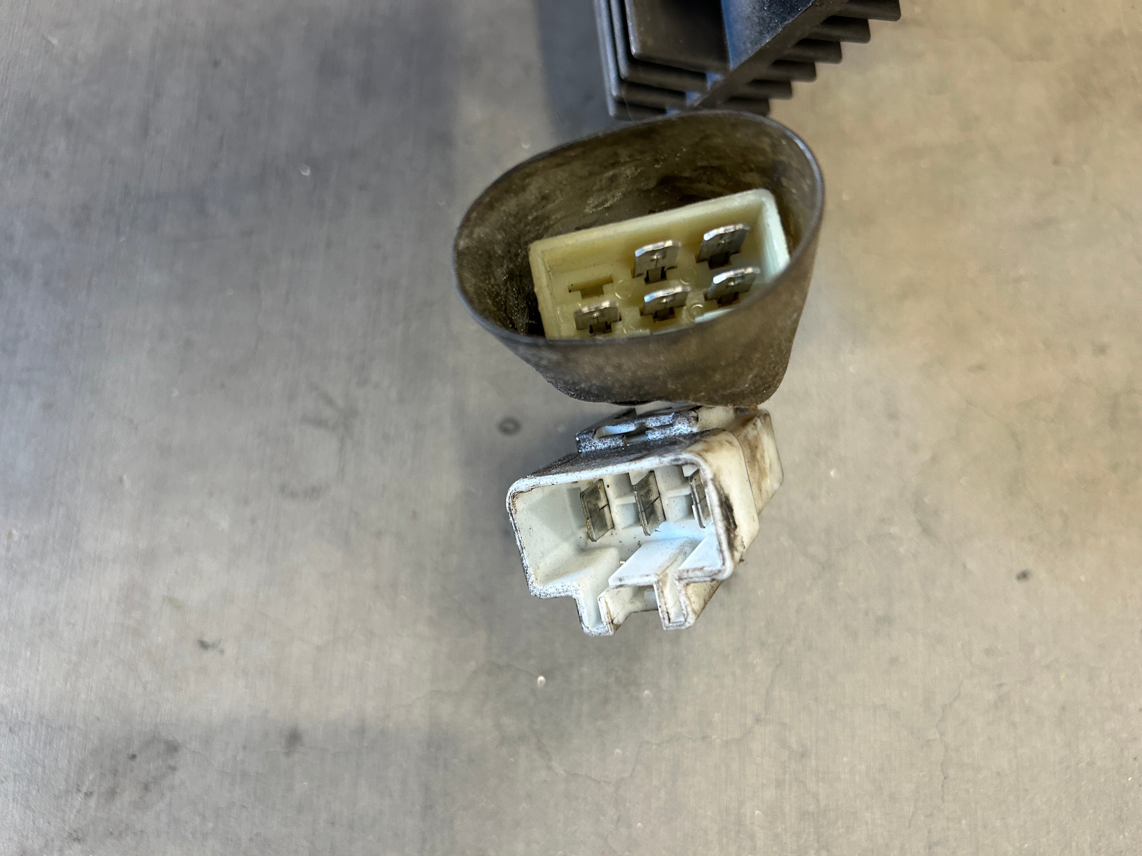 Honda RC51 RVT1000R SP2 OEM Voltage Regulator Rectifier 02-06