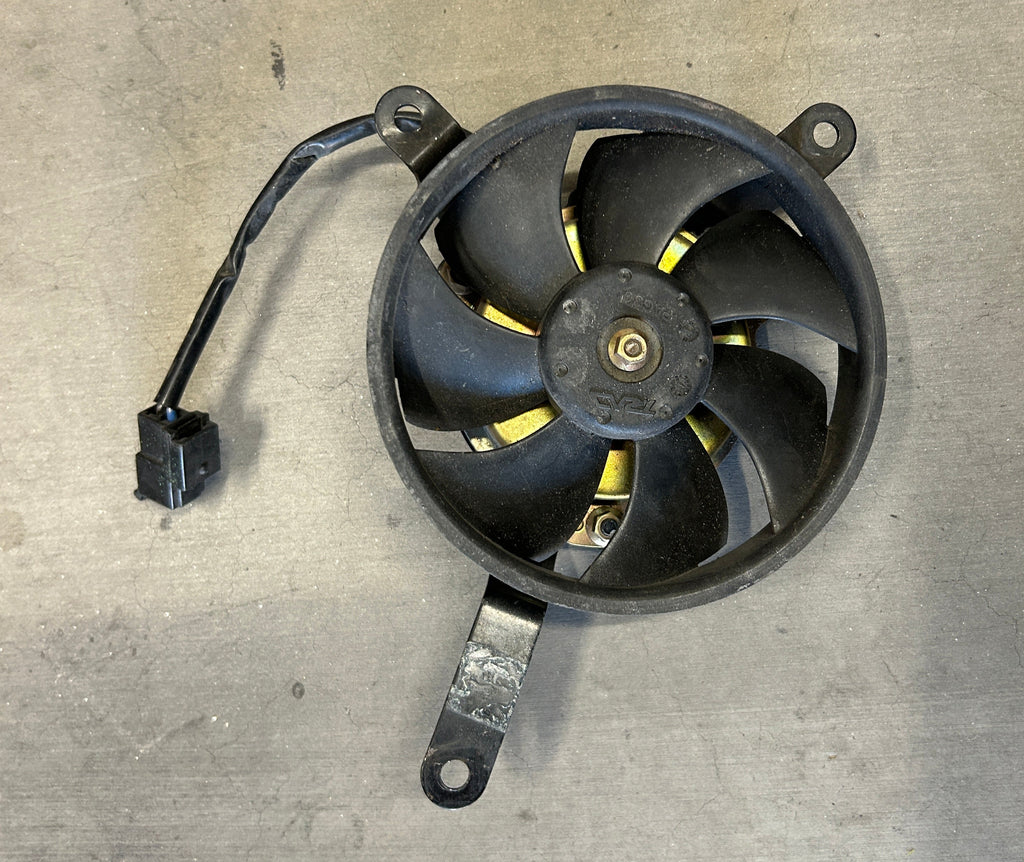 Honda RC51 RVT1000R SP2 OEM Radiator Fan 02-06 (1 of 2)