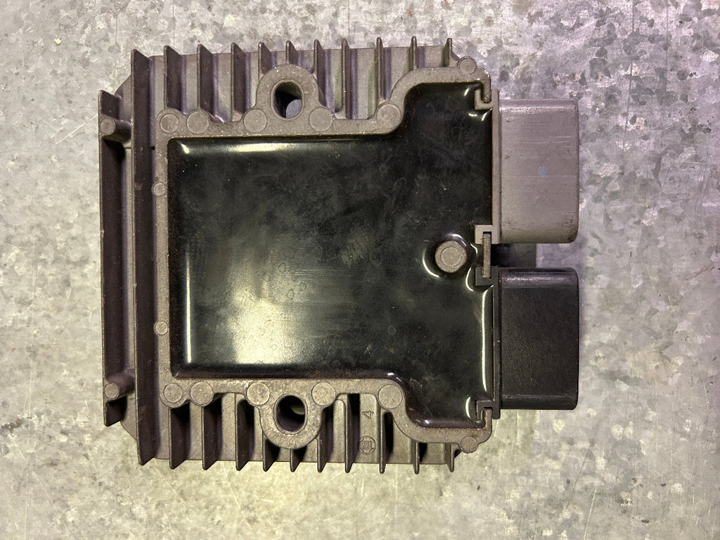 08-16 Kawasaki ZX6R Ninja Triumph Rocket Rectifier Regulator OEM 21066-0730
