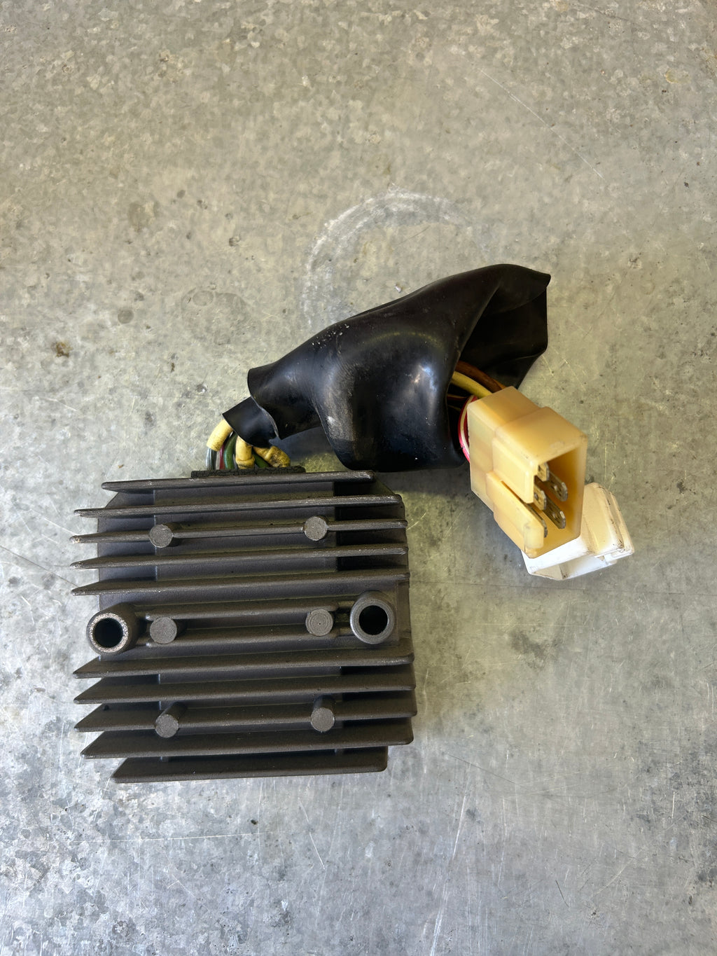HONDA RVT1000R RC51 Voltage Regulator Rectifier 00-01 SP1