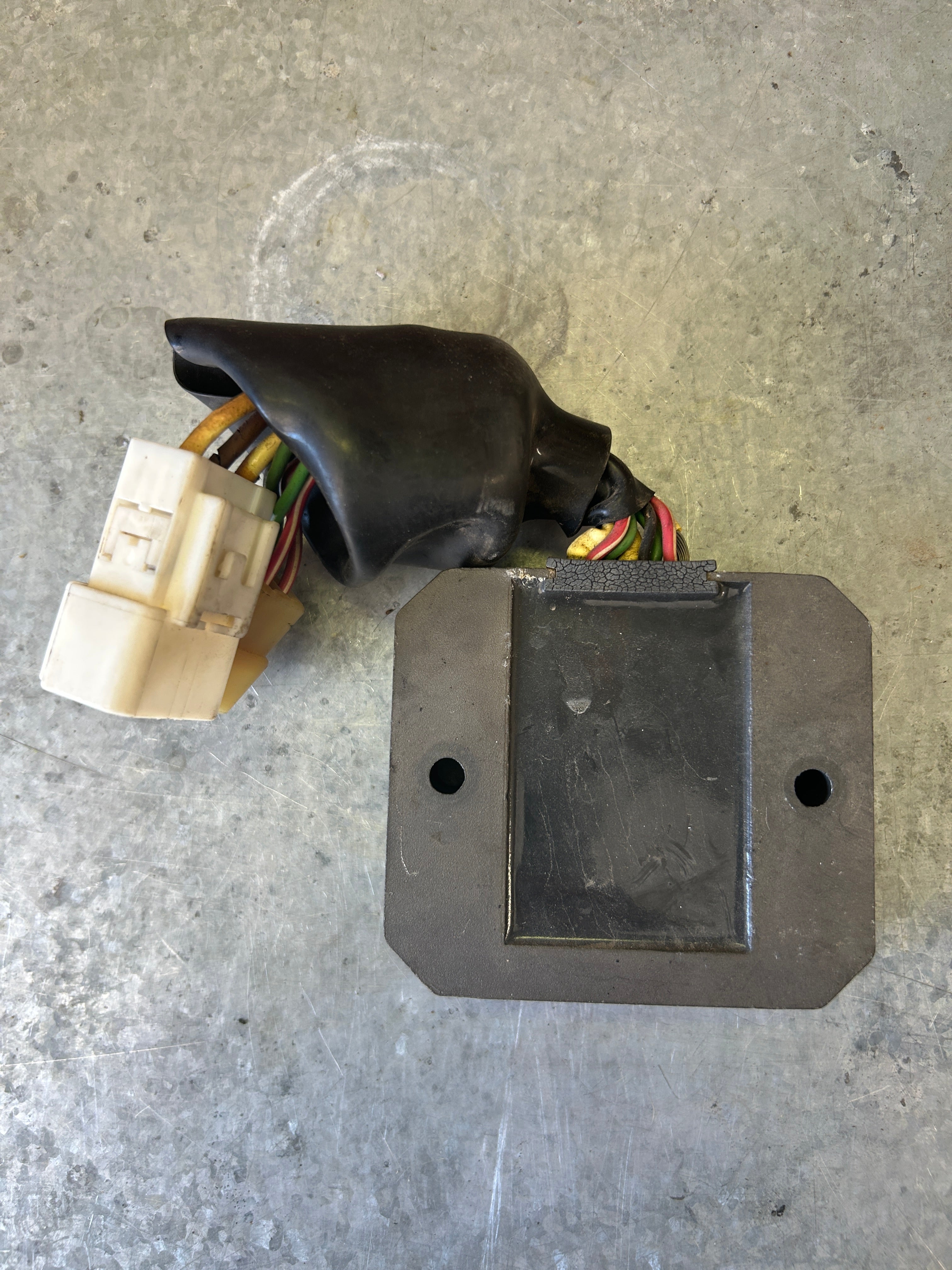 HONDA RVT1000R RC51 Voltage Regulator Rectifier 00-01 SP1