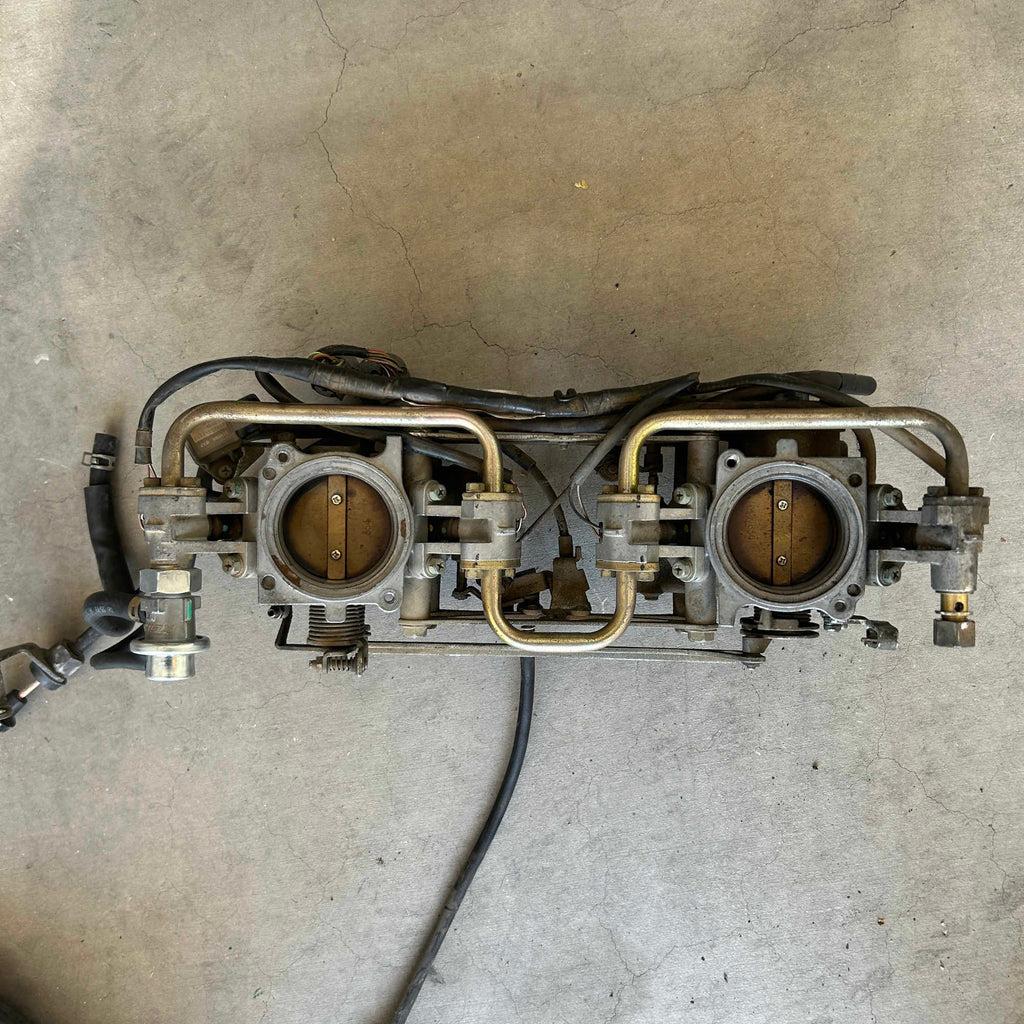 Honda RC51 RVT1000R SP1 Throttle Body Bodies Injectors Fuel Rail OEM 00-01