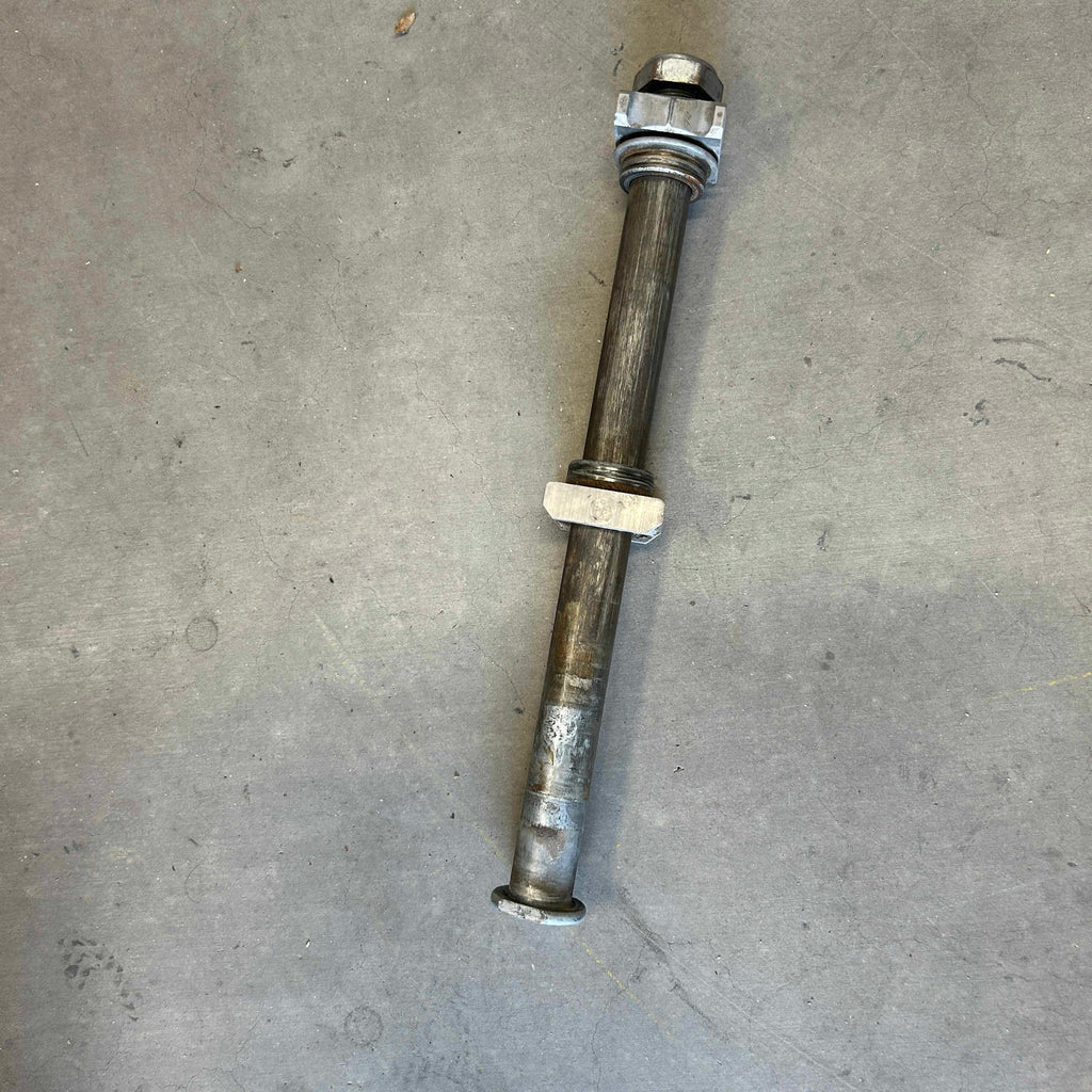 04-05 HONDA CBR1000RR CBR1000 OEM REAR AXLE BACK WHEEL RIM PIVOT BOLT 2004 2005