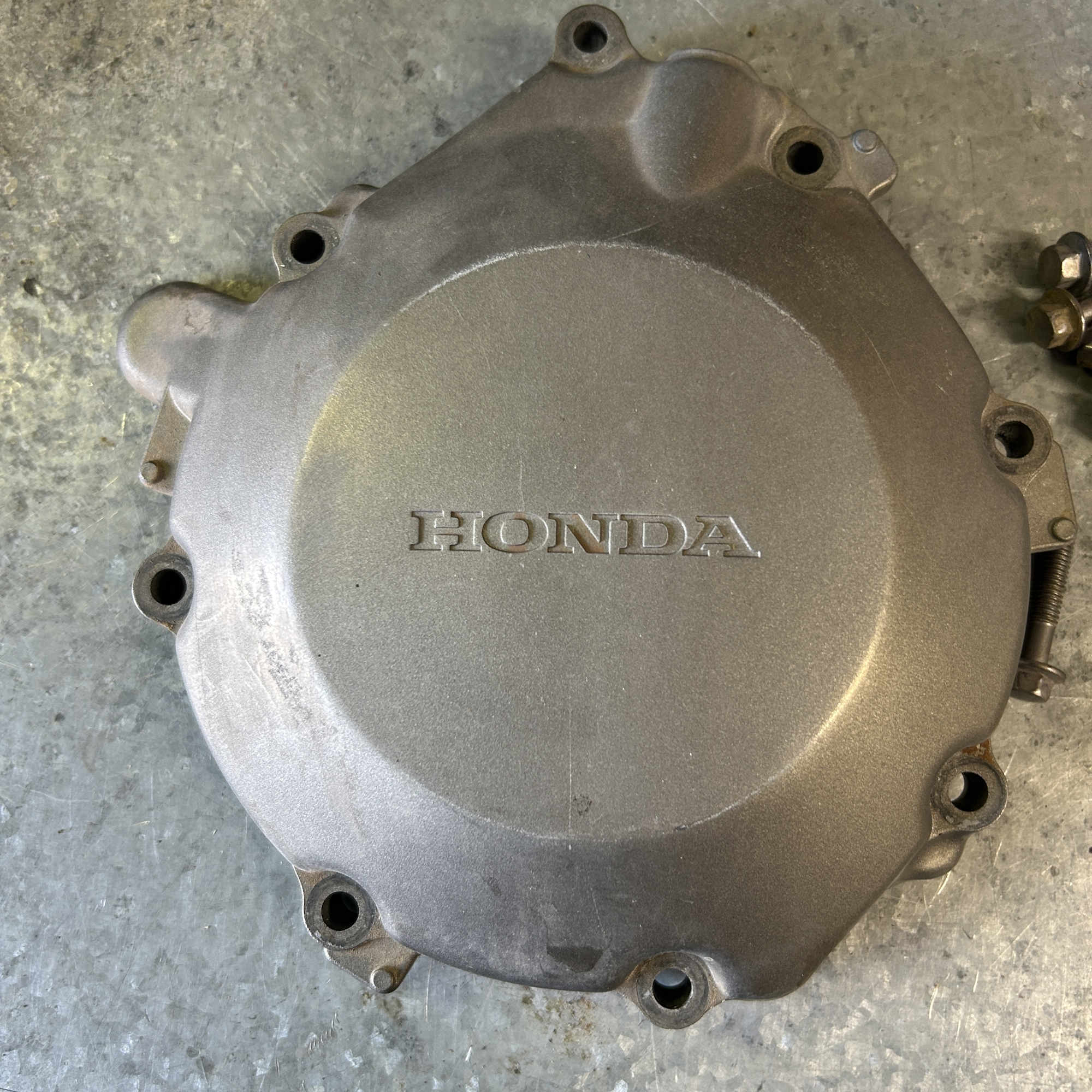 HONDA CBR1000RR 2004 - 2005 GENERATOR / STATOR COVER OEM 04-05