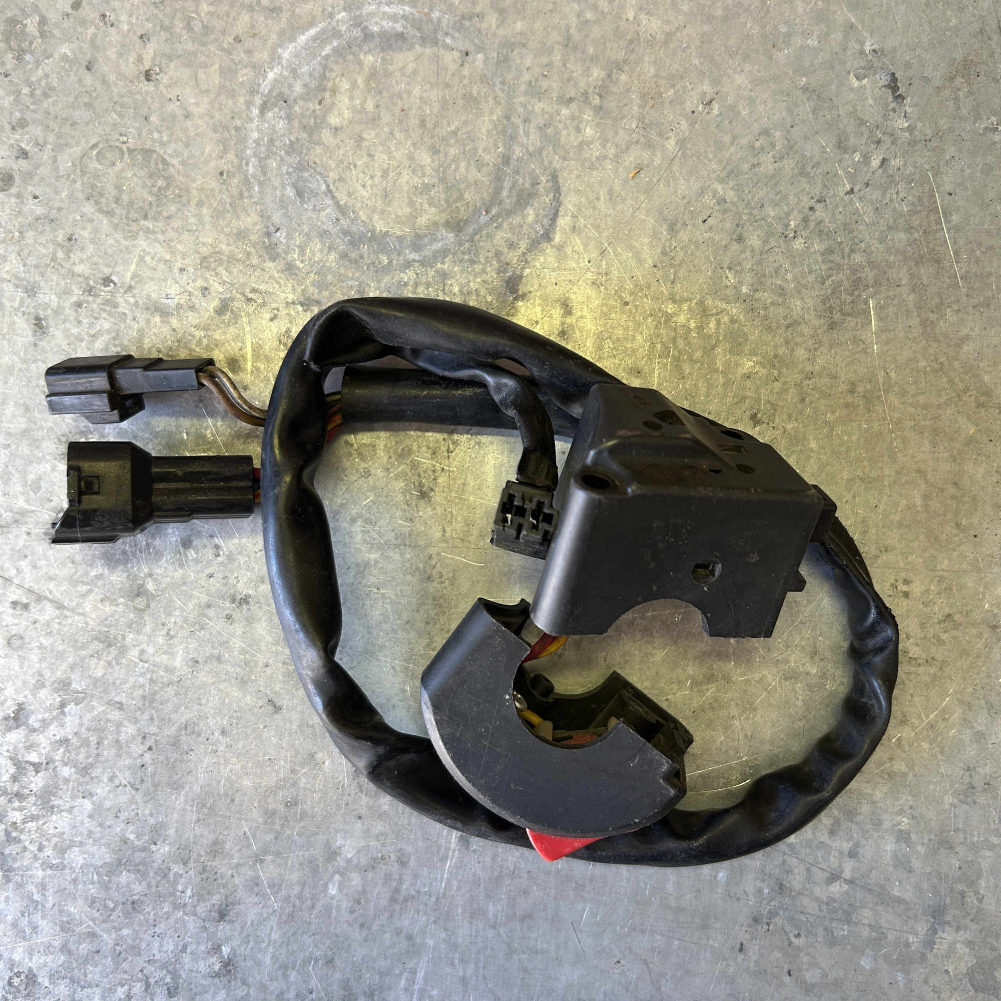 2006 2007 KAWASAKI ZX-10R RIGHT HANDLEBAR KILL SWITCH ASSY START STOP HORN TURN