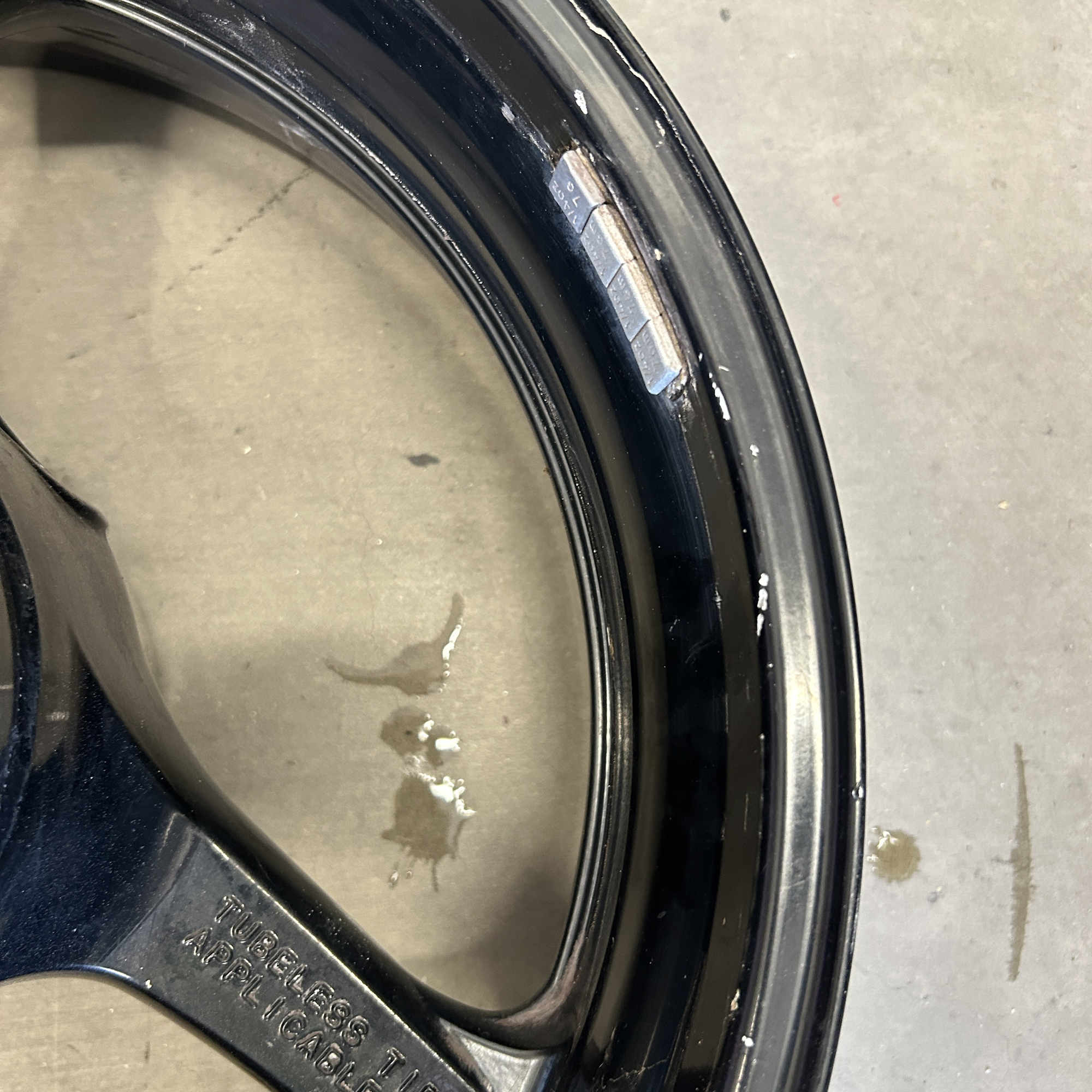 04-07 Honda CBR1000rr CBR 1000 Rear Wheel Back Rim OEM 2004-2007