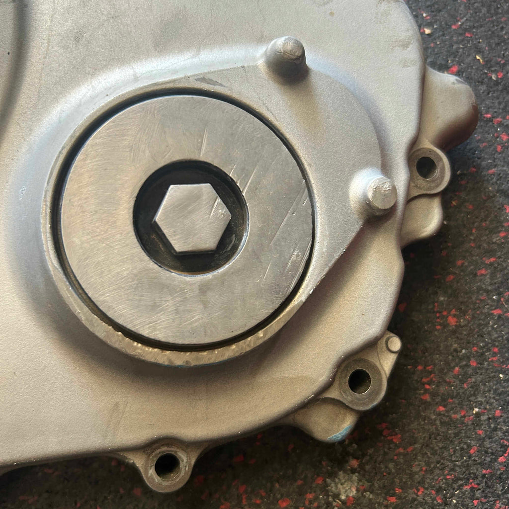 04-05 Honda CBR1000RR CBR 1000rr Clutch Cover Right Crankshaft Engine Motor OEM