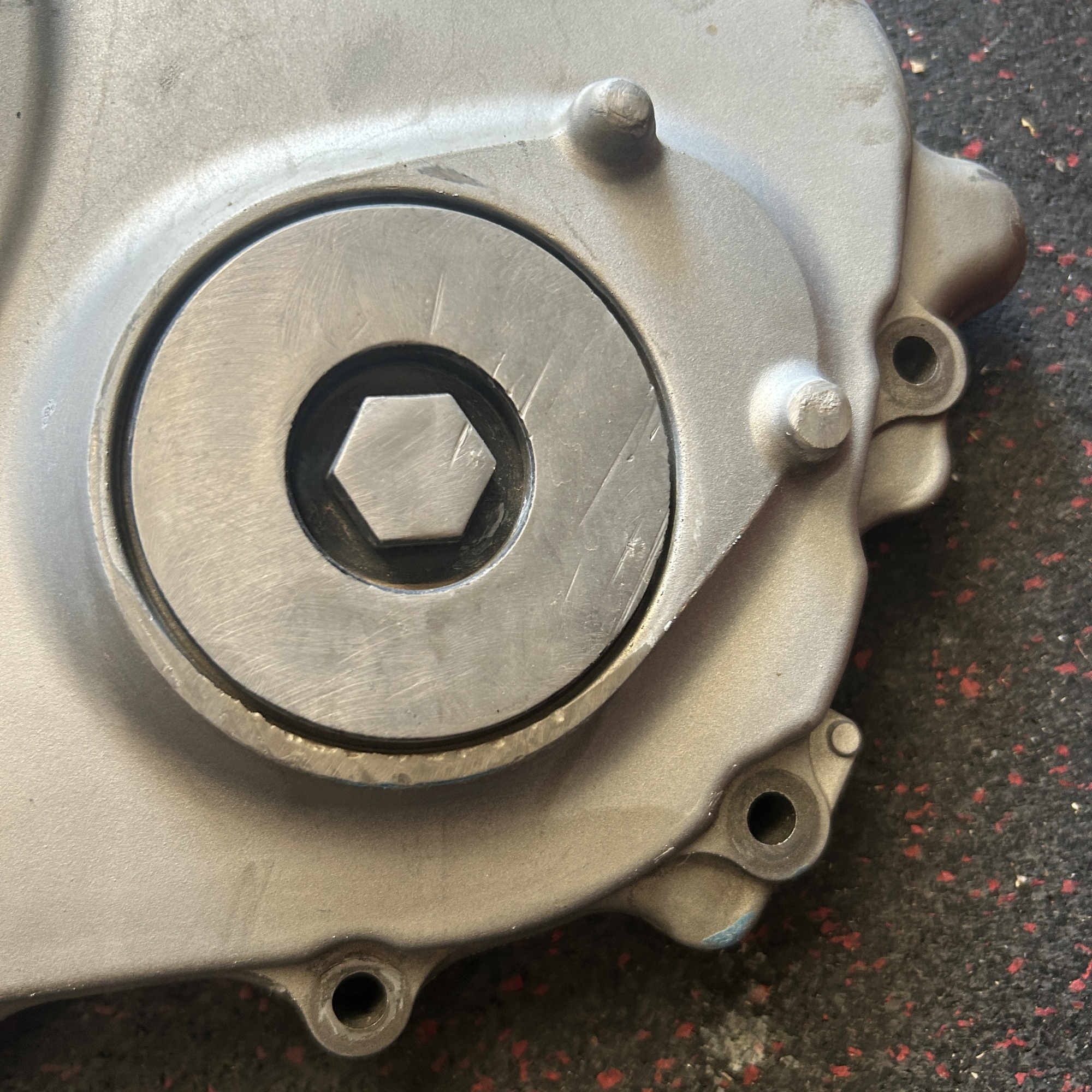 04-05 Honda CBR1000RR CBR 1000rr Clutch Cover Right Crankshaft Engine Motor OEM