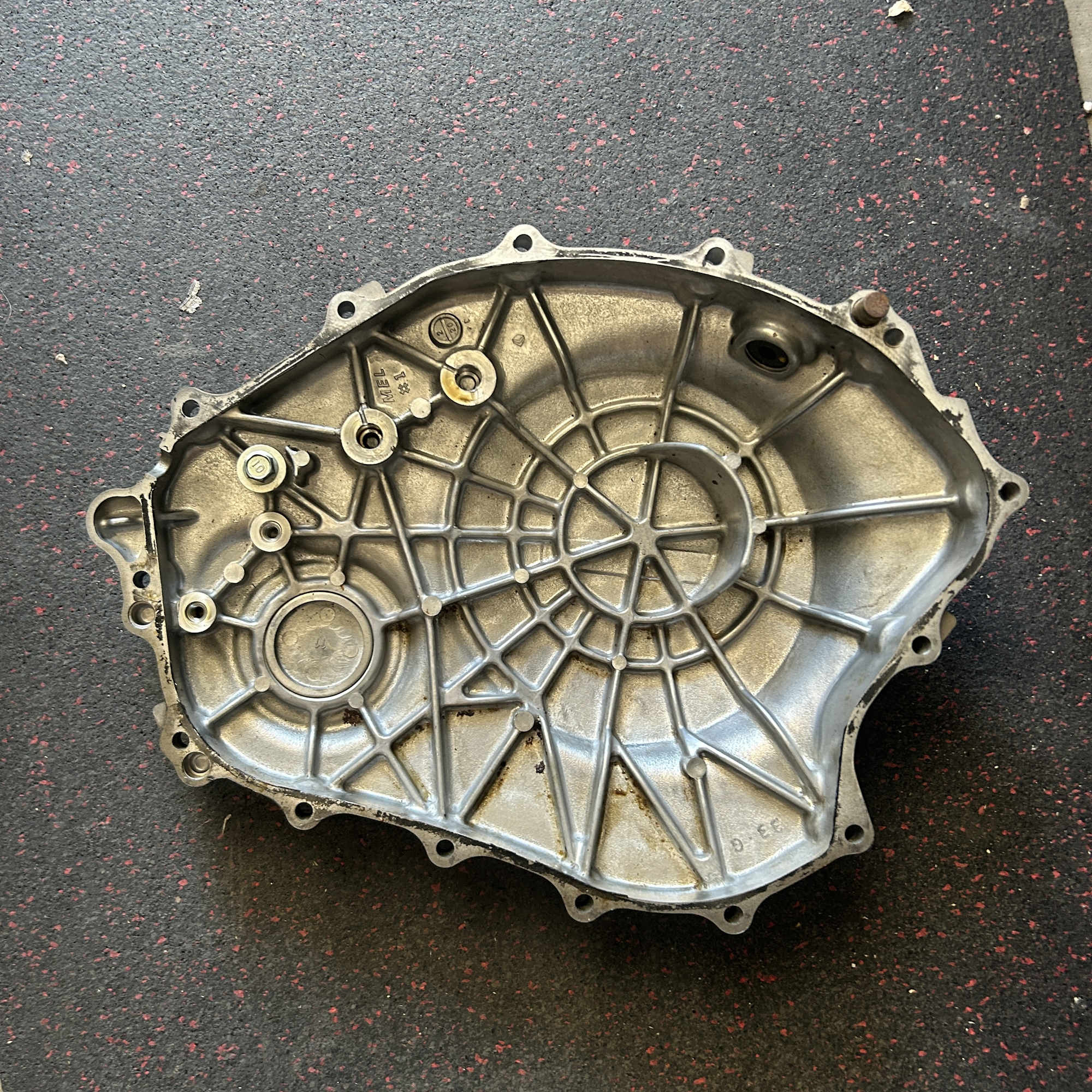 04-05 Honda CBR1000RR CBR 1000rr Clutch Cover Right Crankshaft Engine Motor OEM