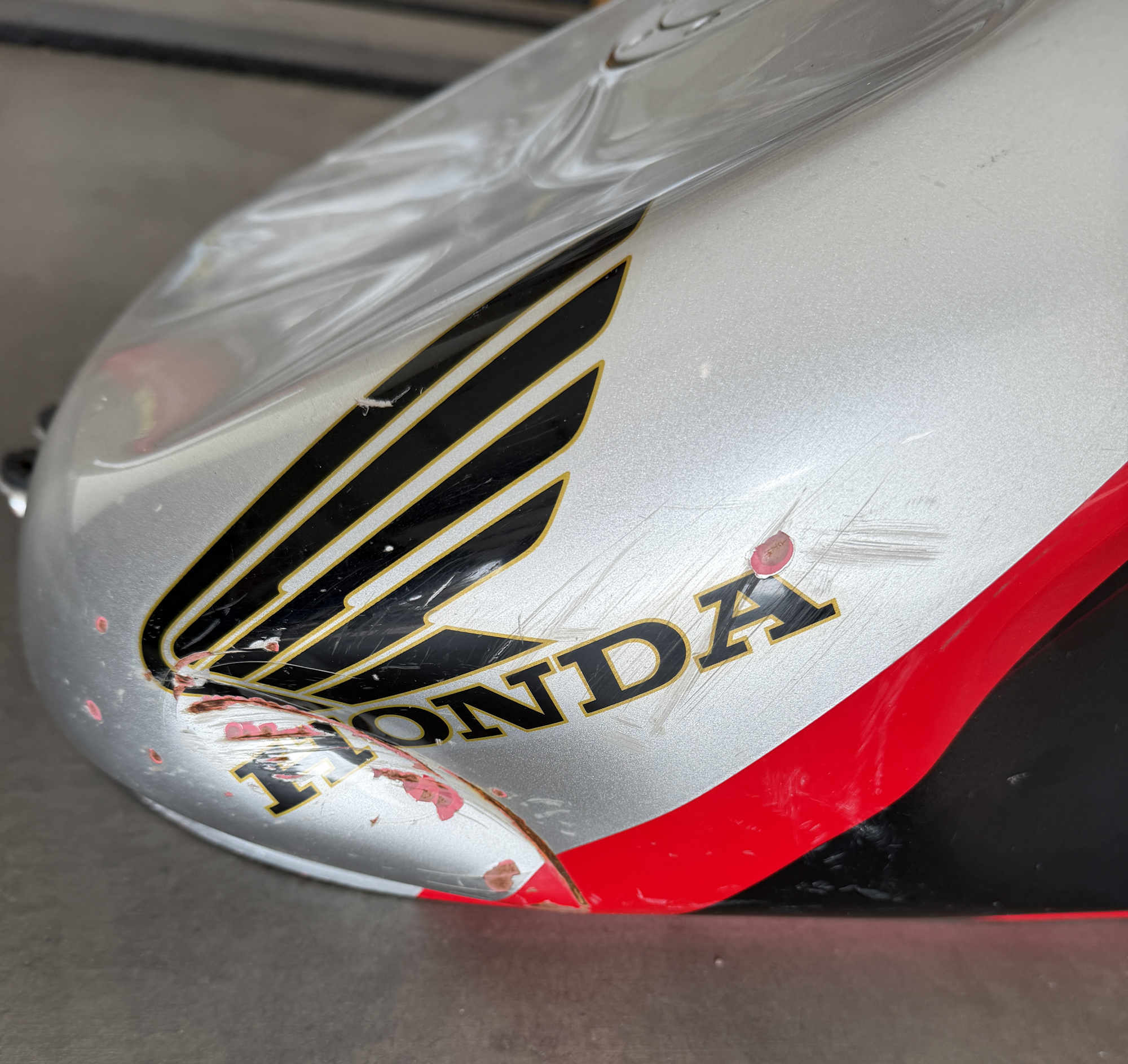 Honda RC51 RVT1000R Fuel Tank Gas Petrol