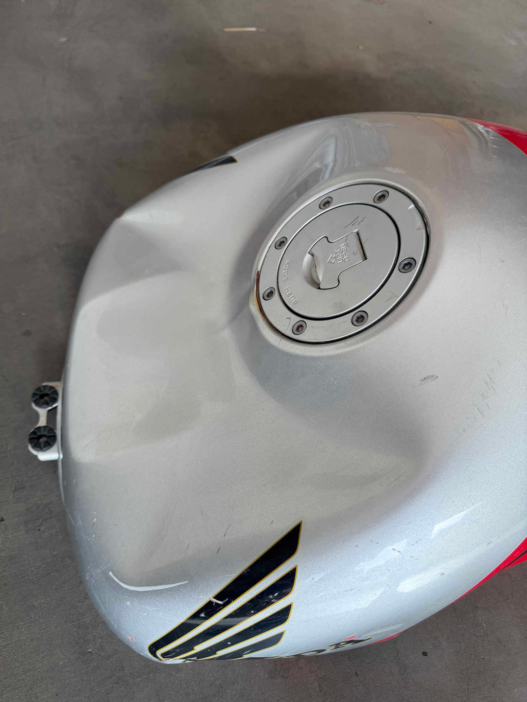 Honda RC51 RVT1000R Fuel Tank Gas Petrol