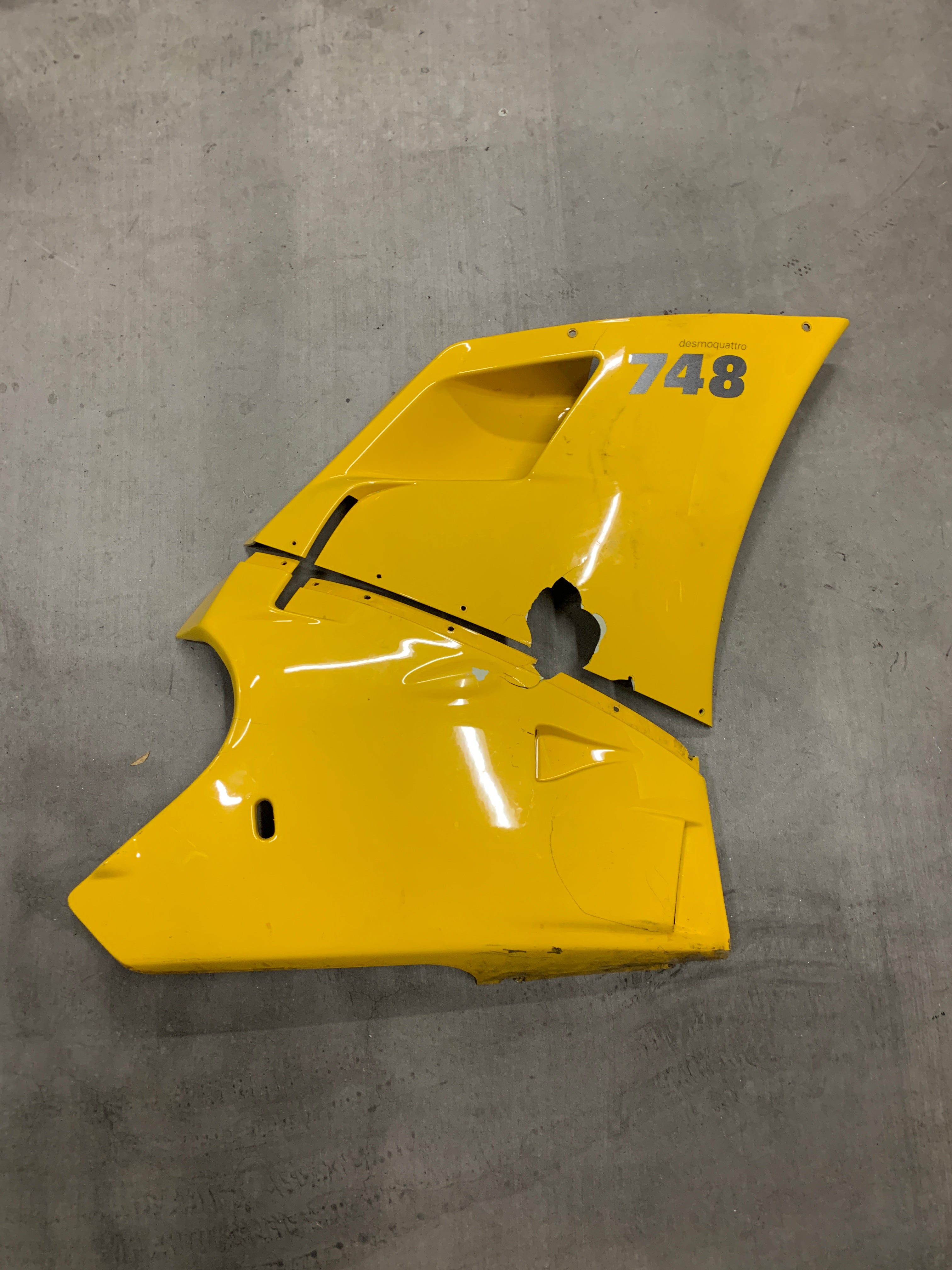 DUCATI 748 OEM RIGHT SIDE MID + LOWER FAIRING COWL BODYWORK 916 996