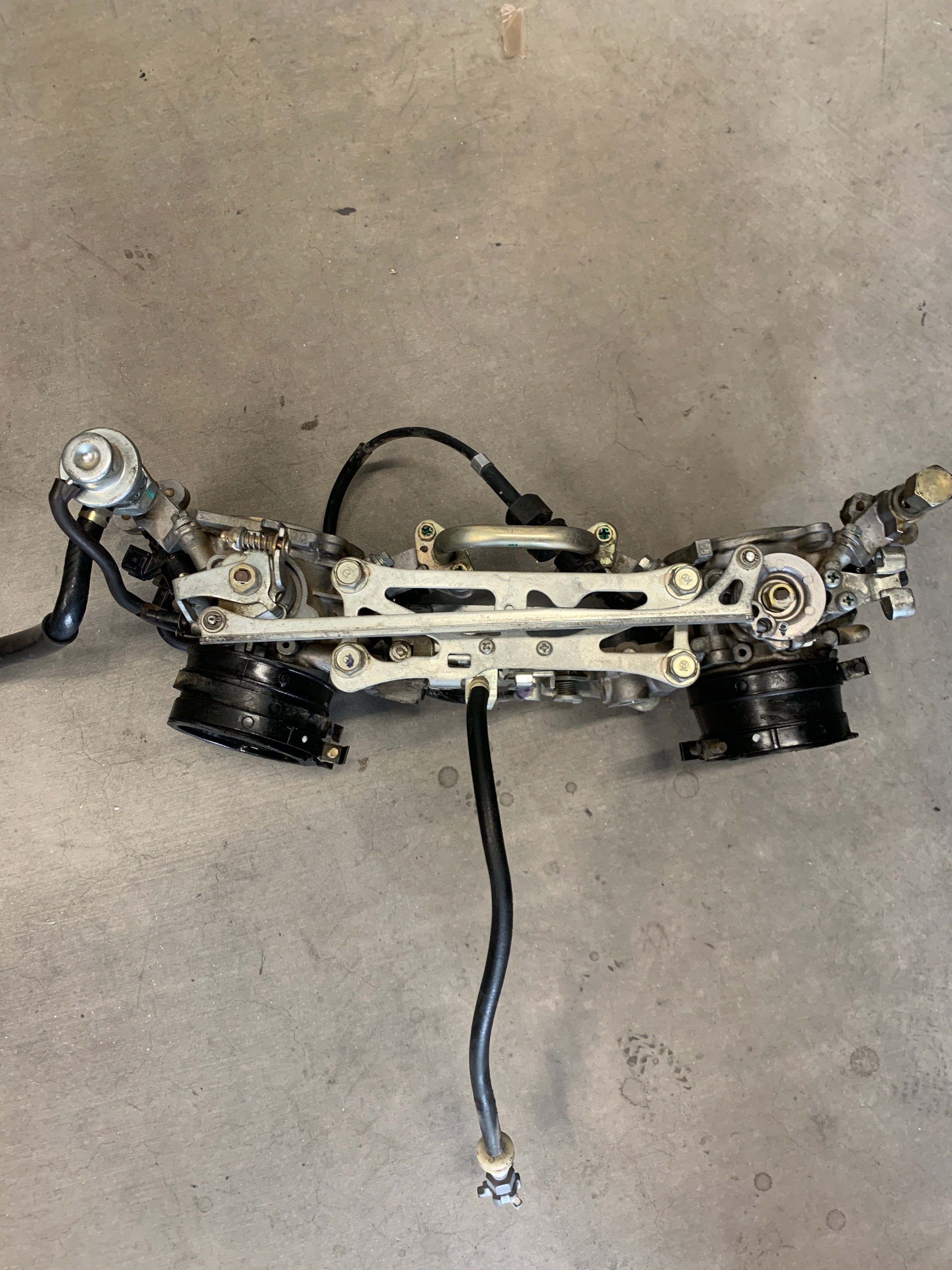 00-01 HONDA RVT1000R RC51 OEM THROTTLE BODIES FUEL INJECTION SP1 00-01